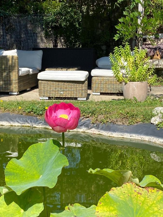 Une Vie En Rose Pressagny-lʼOrgeuilleux 외부 사진